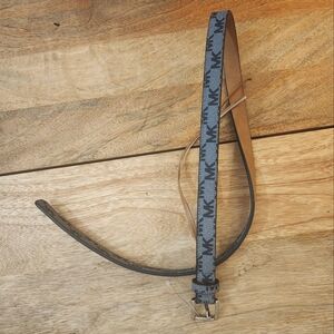 Michael Kors Gray Stitch and Leather Belt Size Small